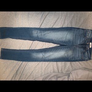 Hollister light wash skinny jean size 1